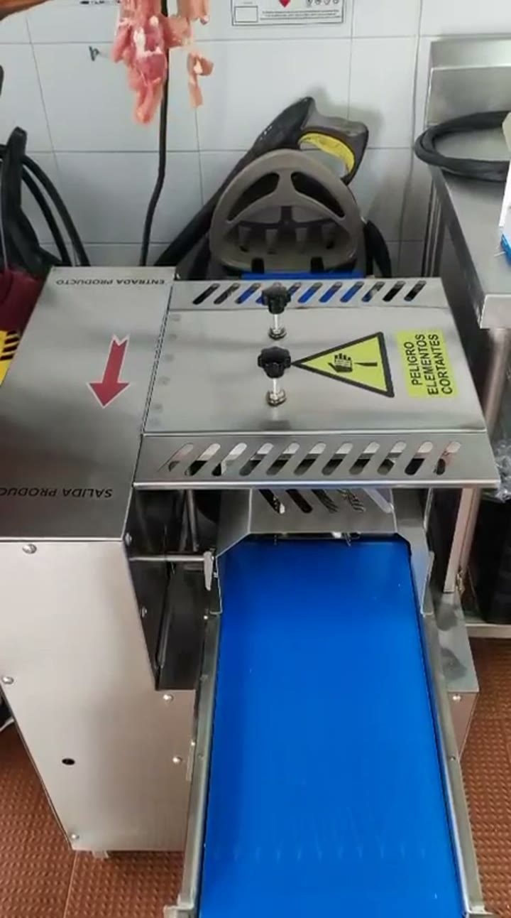 Rebanadora de pulpas produciendo bistec
